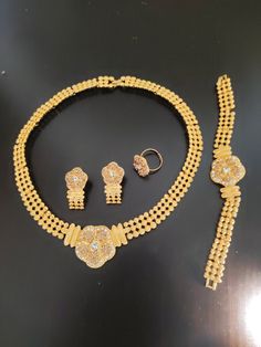 Gold Bridal Sets For Party, Adjustable Gold Bridal Set For Formal Occasions, Elegant Gold Bridal Sets For Celebration, Elegant Gold Bridal Set For Wedding, Adjustable Gold Jewelry Sets For Celebration, Dubai Gold Jewelry, Wedding Party Jewelry, Gold Jewelry Sets, African Wedding