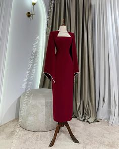 Red Dress Graduation, Bubu Gowns, Dinner Date Dress, Corporate Dresses, Ankara Styles For Women, Ankara Dress Designs, Moslem Fashion, Long Skirt Fashion