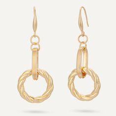 These Earrings in gold-tone plating offer a touch of modern luxury. The elegant hook design and chain-link detail provide a sophisticated flair, making these earrings a stunning choice for any fashion-forward individual. Gold - Tone Plated Product Code: DE1177K Collection: Alesha Type: Hook Material: Base Alloy Dimensions: Length - 6cm; Width - 2cm Pendant Dimensions: Style: Contemporary & Chain-Link Includes: Silver Hair Accessories, Mixed Metal Bracelets, Silver Brooch Pin, Gold Hair Accessories, Hair Accessories Pearl, Mixed Metal Earrings, Twist Style, Hook Design, Matching Jewelry