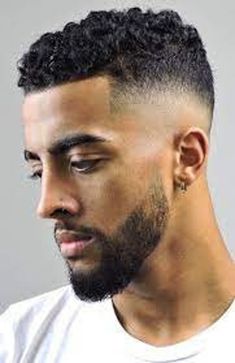 lol Curly Hair Taper, Curly Taper Fade, Mens Short Curly Hairstyles, Mid Fade Haircut, Men's Curly Hairstyles, Curly Hair Fade, Men Haircut Curly Hair, Taper Fade Haircut, Black Men Haircuts