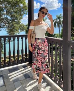 What to Wear in Puerto Rico: 15 Stylish Outfits to Rock in this Tropical Paradise - The Wandering Girl Don't Know What To Wear, Denim Outfits, Tropical Paradise