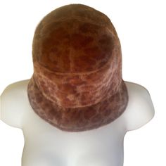 Bebe Vintage Hat- Never Worn Excellent Condition Brown Winter Cloche Hat, One Size, Vintage Fur Felt Cloche Hat For Winter, Distressed Brown Vintage Hat, Fitted Vintage Fur Felt Cloche Hat, Baby Hat With Fur, Vintage Hat, Vintage Winter, Winter Hat, Hats Vintage