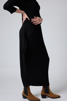 Our classic Maxi Dress in chic and super flattering black is your new Spring closet staple and the off-the-shoulder design is sure to turn heads. Dress up or down depending on the occasion. Chic Black Stretch Off Shoulder Dress, Black Long Sleeve Off Shoulder Summer Dress, Chic Black Boat Neck Midi Dress, Chic Black Midi Dress With Boat Neck, Chic Black Boat Neck Dress, Black Off Shoulder Maxi Dress For Formal Occasions, Casual Black Off Shoulder Dress, Black Maxi Length Off Shoulder Dress For Evening, Black Off Shoulder Maxi Dress For Evening