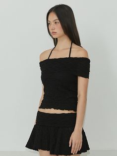 This is a casual and feminine top by MORE THAN PARADISE that is made out of high quality and sturdy material. With distinctive mood of the design and comfortable wear, you can style it for your casual daily outfit.- Halter neck layered off shoulder- Elastic ruffle lace fabric- Trendy, casual and feminine mood Chic Fitted One Shoulder Top For Summer, Casual Off-shoulder Tube Top For Day Out, Casual One Shoulder Crop Top For Night Out, Casual Off-shoulder Top For Night Out, Summer Layering Tops With Foldover Shape, Chic Fitted Off-shoulder Top For Summer, Casual Off-shoulder Tube Top, Casual Summer Blouse With Foldover Top, Casual Foldover Top Blouse For Summer