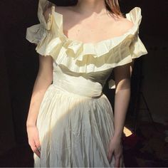 . Not Sure If It’s Intended To Be Off Shoulder Or If The Seam Came Apart But Regardless It’s A Beauty! In Good Vintage Condition, Some Minor Discoloration On The Bottom That Could Probably Be Dry Cleaned Out. Seen On 27” Waist, Can Go No Higher Than 28 1960s Wedding Dress, Wedding Dress Off Shoulder, 1960s Wedding, Wedding Dress Color, Cottage Wedding, Dress Off Shoulder, Mod Wedding, Union Made, Dresses Vintage