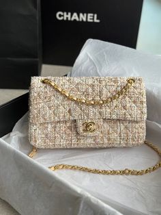 Charm - CHL Bags - 088 Chanel Double Flap Bag, Chanel Double Flap, Expensive Bag, My Style Bags, Luxury Bags Collection, Girly Bags, Luxury Purses, Fancy Bags, Bag Luxury