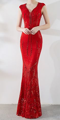 Red Sleeveless Maxi Dress For Prom, Sleeveless Maxi Dress For Evening Holiday Events, Sleeveless Maxi Dress For Evening Holiday, Sleeveless Maxi Dress For Prom And Holiday, Red Sleeveless Maxi Dress With Sweep Train, Holiday Evening Sleeveless Maxi Dress, Sleeveless Maxi Dress For Holiday Prom, Sleeveless Evening Dress For Prom Holiday, Elegant Red Sleeveless Gown