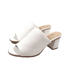 Color: White Brand: Easy Street Size: Us 7w Soft Fabric Upper Velvety Soft Cushioned Footbed Open Toe Sandal Slip On Stylish Block Heel Heel Height: 2-1/4 Inch Style: Carmella, Mule Sandals Condition: New With Box The Carmella Mule Sandal From Easy Street Is Designed With A Super Soft Single Band Stretch Upper That Will Have You Walking Both On Trend And In Comfort. New With Box, Excellent Condition. Same/Next Day Shipping Cheap Beige Open Toe Mules, Cheap Beach Mules With Padded Heel, Cheap Spring Mules With Open Heel, Cheap Synthetic Summer Mules, Cheap Spring Open Heel Mules, Casual Cheap Mules With Open Heel, Cheap Casual Open Heel Mules, Cheap Almond Toe Mules For Summer, Cheap Synthetic Flat Heeled Mules