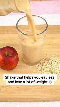 Shake that helps you eat less and lose a lot of weight. #homeremedy #health #loseweight #weightloss #fatloss #liverdetox #constipation Tiktok credit:  @toprecipes.1 Eat Less, Liver Detox, How To Eat Less, Fat Burning Foods, Flat Belly, Fat Burning