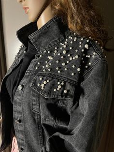 Retro pearl denim black jacket with gorgeous detail. Elegant Denim Jacket For Fall, Denim Decor, Womens Jackets, Black Denim Jacket, Black Pearl, Black Jacket, Black Denim, Jean Jacket, Brooches