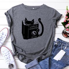 Snuggle up with🐱in this comfortable Reading Cat Print T-shirt! The soft cotton material and 👁catching print will have you chuffed and purring with delight. Keep it 💯 cozy and cool. Meowve over, basic clothes! 🐱📖🙀 Product information: Pattern: Printing Style: Casual 100% cotton Sleeve length: short sleeve Collar type: round neck Color: Various Size information: Size: S-5XL Note: 1. Sizes are 1 to 2 sizes smaller. Choose the larger size if you're between two sizes. Please allow 2-3cm differe Cat Shirt Pattern, Cat Tshirt Design, Etsy Shirts, Cat Tee Shirts, Cricut Images, Comfortable Chic, Shirt Design Inspiration, Cat Themed, Cat Tee