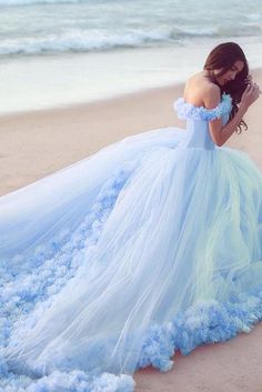 Flower Wedding Dresses, Wedding Dress Cinderella, Flower Ball Gown, Court Train Prom Dress, Quinceanera Dresses Blue, Pretty Quinceanera Dresses, Pink Wedding Dresses, Wedding Dresses With Flowers, Princess Ball Gowns