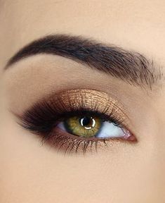 Machiaj Smokey Eyes, Makeup Zombie, Too Faced Natural Eyes, Gold Eye Makeup, Neutral Eyes, Neutral Eyeshadow Palette, Gold Eyeshadow, Beauty Make-up, Neutral Eyeshadow