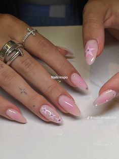 Pink Almond Nail Ideas, Oval Nails Ideas, Almond Pink Nails Design, Pink Almond Nails, Hello Nails, Soft Nails, Oval Nails, Chic Nails