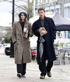 Kaia Gerber Style Long Tweed Coat, Navy Blue Coat, Outfits Hombre, Tweed Coat