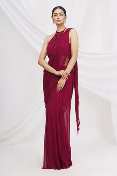 Shop for Arpan Vohra Maroon Georgette Embellished Saree Gown for Women Online at Aza Fashions Burgundy Saree, Embellished Saree, Saree Gowns, Maroon Saree, Gown For Women, Saree Gown, Drape Saree, Stylish Sarees, Gowns Online