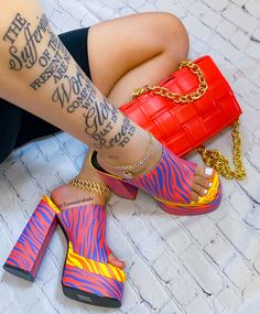 Sassy And Classy, Tattoo Practice, Pretty Shoes Sneakers, Pretty Tattoos For Women, Cute Shoes Heels, Wardrobe Accessories, Fancy Shoes, Girly Shoes, Dope Fashion