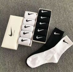 Nike Blazer Outfit, Aesthetic Socks, Socks Aesthetic, Dr Shoes, Cute Nike Outfits, Nike Socks, Swag Shoes