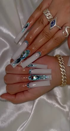 Easy Nail Art Tutorial, Gucci Nails, Nail Art For Short Nails