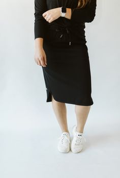 Everyday Skirt Black by Snoga Athletics Modest Workout Clothes, Everyday Skirt, Modest Workout, Travel Skirt, Everyday Skirts, Church Outfits, Skirt Skirt, High Low Hem, Skirt Black