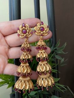 Height = 95 mm || Width = 30 mm Long Jhumki Antique Earring Gorgeous Golden drops. Highest quality and craftsmanship, Ready to ship from Edison NJ USA Please contact us any questions Thailand Bride, South Indian Earrings, Kemp Earrings, Pearl Jhumkas, Temple Earrings, Amrapali Jewellery, Desi Jewelry, Elephant Earrings, Light Earrings