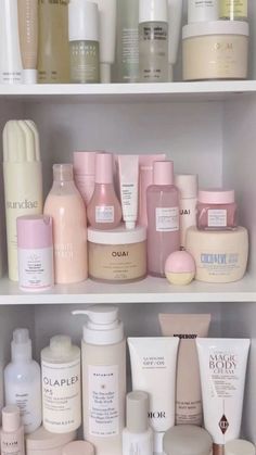 Dream Skincare, Koleksi Makeup, Alat Makeup, Pink Board, Sephora Skin Care, Preppy Things, Skincare Inspiration, Pink Lifestyle, Perfect Skin Care Routine