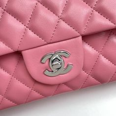 Description CC Large Classic Handbag Silver Hardware Pink For Women, Women’s Handbags, Shoulder Bags 11.8in/30cm Rep 1:1 Size: 19.5 × 30 × 10 cm/ 7.7 × 11.8 × 3.9 inches (Length x height x width) The Jumbo Classic Bag the main difference is the small interior space. When choosing the Jumbo size, consider whether the compartments are big enough to help you carry your daily essentials. For some fashionista’s, there is a second reason why they choose the Small Classic Bag. It can be due to the heig Classic Handbags, Classic Bags, Evening Clutch Bag, Daily Essentials, 7 11, Tote Backpack, Silver Hardware, Fashion Store, Evening Bags