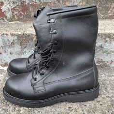 These well made work boots are sturdy and great quality. Black leather is in great condition! The boots do not have any defects that effect wear or integrity. Almost no wear on soles or any visible scuffs or defects. They are very durable and hold up well in all kinds of work conditions. Size 9.5 R made in the USA by Bates. Sturdy Round Toe Work Boots, Leather Combat Waterproof Boots With Vibram Sole, Combat Style Waterproof Leather Boots With Steel Toe, Combat Style Leather Waterproof Boots With Vibram Sole, Combat Boots With Protective Features In Leather, Leather Combat Work Boots With Round Toe, Combat Leather Work Boots With Round Toe, Leather Combat Boots With Protective Features For Outdoor Work, Outdoor Steel Toe Moto Boots