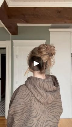 77K views · 51K reactions | Hoodie hairstyle~ messy bun hack 🧸🤎 | Torie.Bliss