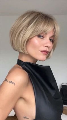 Jaw Length Bob, Hair Dye Color Ideas, Spanish Hairstyles, Short Hair Images, Bob Hairstyles For Fine Hair, Hairstyles For Curly Hair