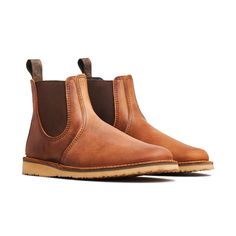 Off-the-clock style meets the work-hardened bones of Red Wing in the Weekender Chelsea boot. The Weekender Chelsea uses stitchdown construction with no shank and a polyurethane sole for a lightweight, flexible, slip-on-and-go boot. A multi-piece upper in Red Wing's famous Rough & Tough pull up leather gives dimensionality with a dark base color and lighter overtones that only get richer with age. Red Wing Shoes Men's, Red Wing Heritage Boots, Wing Shoes, Red Wing Shoes, Red Wing, Heritage Fashion, Leather Cleaning, Colored Leather, Chelsea Boot