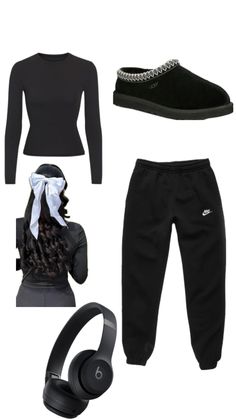 Outfit Ideas For School Jordans, Chill Outfits For Home, Black Uggs Outfit Tasman, Cute Fly Outfits, Outfit Ideas For School College, Outfits With Black Uggs Tasman, Comfy Winter School Outfits, Black Tasman Ugg Outfit Ideas, Outfit Ideas With Tasman Uggs