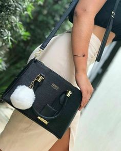 Ladies Purses Handbags Style, Ladies Purses Handbags, Classy Purses, Spring Purses, Trending Handbags, Hand Bags For Women, Luxury Bags Collection, Purse Essentials, Cheap Purses