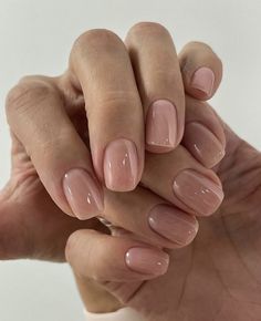 Opi Nude Pink Colors, Neutral Short Nails, Dip Manicure Ideas, Nude Pedicure, Short Round Acrylic Nails, Nude Nails French, Modern French Manicure, Brown Nail Ideas, Nail Ideas For Fall