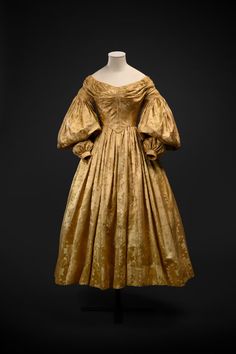 Wedding gown in silk | Uffizi Galleries Biedermeier Fashion, Satin Background, 1830s Fashion, Fashion Artwork, Italian Dress, Jeanne Lanvin, Period Outfit, Wedding Gowns Vintage