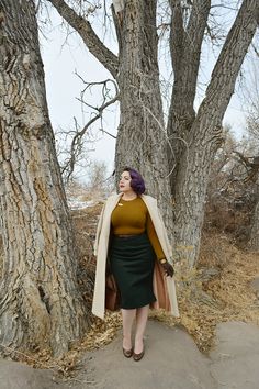 Historical Plus Size Fashion, Curvy Retro Outfit, 1940s Fashion Plus Size, Plus Size 50s Fashion, Curvy Vintage Outfits, The Closet Historian, Curvy Dark Academia Fashion, Plus Size Academia Fashion, Historian Outfit