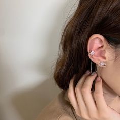 Color: One Rice Earrings (White Gold Color with Earplug) Fashion Element: XINGX Style: Cold Wind Earrings White Gold, Ear Plugs, Earrings White, Watch Necklace, Ring Bracelet, Earring Necklace, Simple Style, Women's Earrings, Gold Color