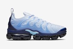 Buy New Men's Nike Air Max Plus Sneakers Ice Blue/Black/Light Blue/White CK1411-400 Sale Clearance Online. #sneakers Vapour Max Nike, Nike Sacai, Nike Vapormax, Womens Air Jordans, Coastal Blue