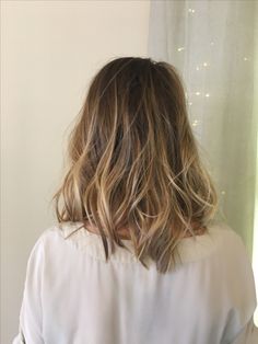 Mid Hair Length Balayage, Summer Brunette Hair Balayage Straight, Short Partial Balayage, Long Hair Baylage Brunettes, Brown Lob Balayage, Straight Hair Baylage, Natural Looking Blonde Balayage, Bronde Balayage Brunettes Short, Balyage Medium Hair Brunettes