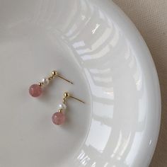 Material Sterling Silver Earring Posts - Hypoallergenic Rose Quartz Freshwater Pearls 14k Gold Plated Rose Quartz And Pearl, Strawberry Crystal, Strawberry Color, Rose Gold Quartz, Rose Quartz Gemstone, Earring Posts, Crystal Stud Earrings, Pearl Stud Earrings, Silver Earring