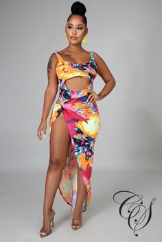 Chic Swimwear For Beach Party Vacation, Trendy Swimwear For Beach Season Vacation, Chic Swimwear For Summer Beach Party, Trendy Sleeveless Swimwear For Beach Season, Chic Floral Print Swimwear, Trendy Printed Swimwear For Vacation, Chic Summer Swimwear For Poolside, Chic Summer Party Swimwear, Trendy Printed Swimwear For Beach