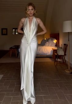 Elsa Hosk White Dress, Fancy Wedding Dresses Guest, Wedding Party Dresses For Bride, Old Hollywood Dresses, Plunging Dress, White Halter Dress, Stylish Wedding Dresses, Fancy Wedding Dresses, Old Hollywood Glam