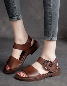 Features: Item Type: Wide-toe box sandals Brand: Bifee Gender: Female Main Material: Cowhide Heel Type: Flat Upper Material: Cow Leather Heel Height: Low (1-3 cm) Closure Type: Buckle Color: Brown. Black Season: Summer Size:35-40 Vintage Sandals, Shoes And Sandals, Leather Sandals Flat, Leather Flat Shoes, Leather Sandals Women, Buckle Sandals, Leather Wedge Sandals, Winter Boots Women, Leather Shoes Woman