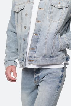 developed in Los Angeles, the Western Crosshatch Trucker Jacket is designed with a standard fit and features a classic cut and details, is constructed from light washed blue denim that has an exposed texture on the fabric, and finished with sanding and whiskering details throughout. Details standard fit 100% cotton Model is 6’0, 160 lbs and wears a size medium Urban Style Light Wash Long Sleeve Denim Jacket, Urban Medium Wash Washed Outerwear, Urban Light Wash Long Sleeve Denim Jacket, Urban Medium Wash Outerwear, Urban Outerwear In Medium Wash, Urban Style Medium Wash Outerwear, Fitted Washed Blue Denim Jacket For Streetwear, Urban Light Wash Outerwear For Streetwear, Urban Cotton Outerwear In Medium Wash