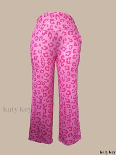 Katykey - High Rise Straight Leg Slight Stretch Trousers with Leopard Print Design for Plus Size Women - Ideal for Casual Wear Pink Stretch Yoga Pants With Pockets, Casual Pink Leggings With Pockets, Pink Casual Leggings With Pockets, Casual Pink Yoga Pants With Pockets, Pink Casual Yoga Pants With Pockets, Casual Full-length Pink Yoga Pants, Pink Yoga Pants With Pockets, Casual Pink Wide Leg Leggings, Casual High Waist Pink Yoga Pants