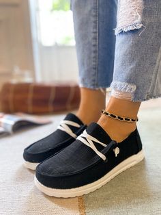 Black Boat Sneakers, Reindeer Headband, Cruise Outfits, Boat Shoe, Daily Dress, Dress Jewelry, Flat Espadrille, Shoe Style, Flat Shoes