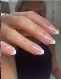 Soft French Tip, Wedding Nails For Bride Classy, Natural Nails Manicure, Boho Nails, Vintage Nails, French Manicure Nails, Manicure Inspiration, Soft Nails, Bridal Nails