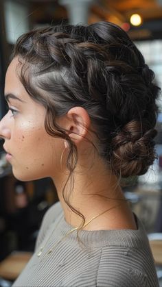 Black Hair Elegance: 25 Chic Dutch Braid Looks to Try French Braid Buns, French Braid Updo, Dutch Braid Hairstyles, Braided Bun Hairstyles, Short Braids, Braided Hairstyles Updo, Hairstyles For Short Hair, Braids For Short Hair