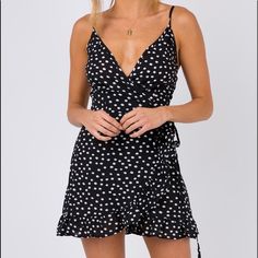 Never Before Worn Princess Polly- Black And White Poka Dot Dress Perfect Condition Small! Super Cute ! Polka Dot Mini Dress For The Beach, Polka Dot Flirty Mini Dress For Brunch, Flirty Polka Dot Mini Dress For Brunch, Flirty Polka-dotted Mini Dress For Brunch, Poka Dot Dress, Dresses Princess Polly, Dresses Princess, Princess Polly Dresses, Mini Wrap