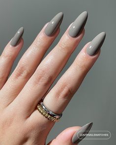 Grey Nail, Grey Nail Polish, Grey Nail Designs, Nails Arts, Gray Nails, Elegant Nails, Classy Nails, Makati, Chic Nails